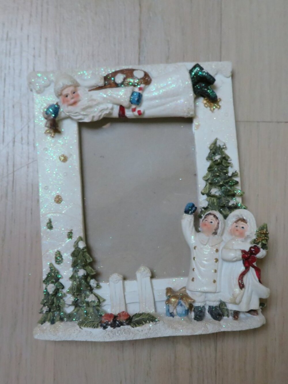 Winter Christmas Standing Picture Frame 4x6 Vintage